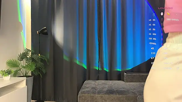 Nerdy Amy online show from October 7, 2025, 6:38 pm