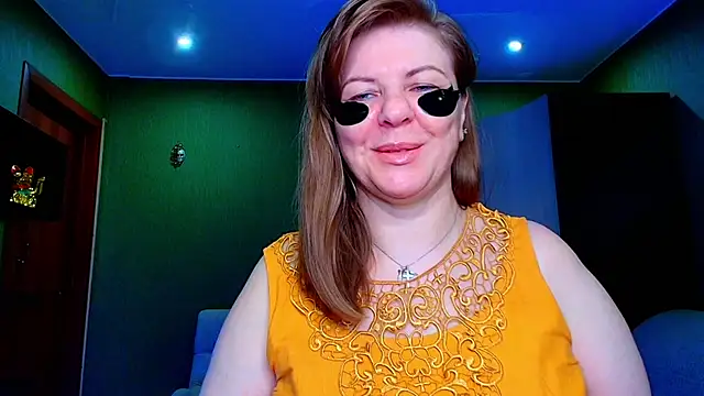 VeronikawGold online show from May 14, 2026, 9:10 pm