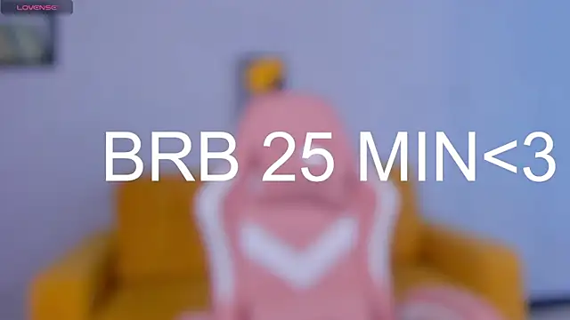 KristinMoore online show from March 18, 2025, 12:25 pm