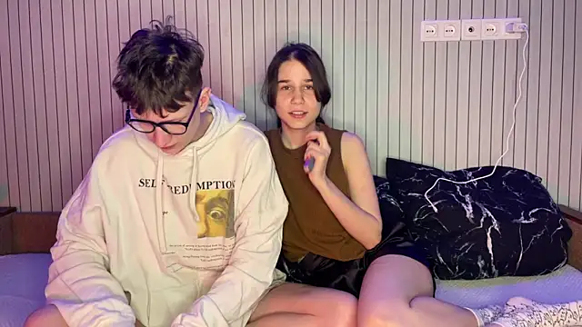 Snapshot of baby_lesi chatting on February 5, 2026, 7:18 pm baby lesi online show from February 5, 2026, 7:18 pm