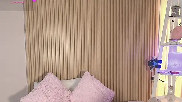 emily sweett24 online show from March 27, 2026, 12:16 pm