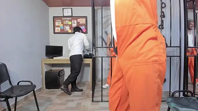 Bayron005 online show from October 14, 2025, 6:31 pm