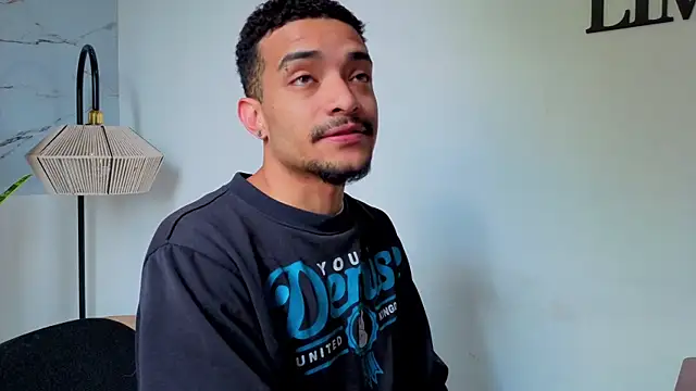 eross chipre  online show from October 23, 2025, 2:38 pm