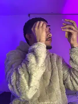 eross chipre  online show from November 1, 2025, 4:58 am