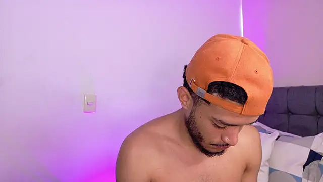 eross chipre  online show from April 5, 2026, 5:54 pm