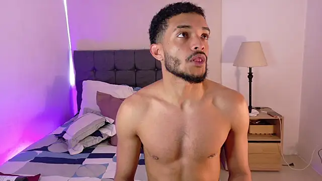 eross chipre  online show from April 15, 2026, 7:58 pm