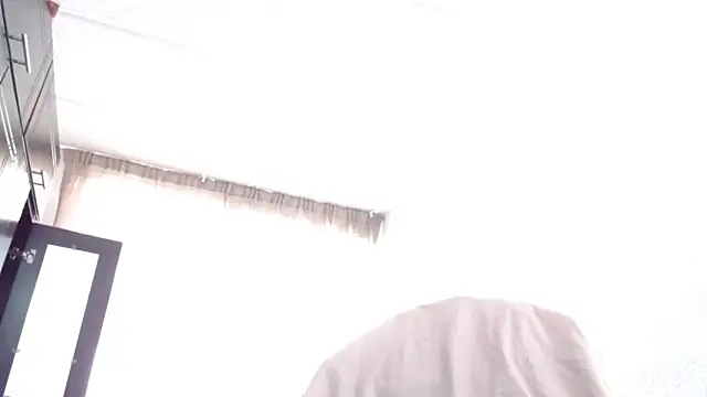 Snapshot of EngelCristaly chatting on February 11, 2026, 5:07 pm EngelCristaly online show from February 11, 2026, 5:07 pm