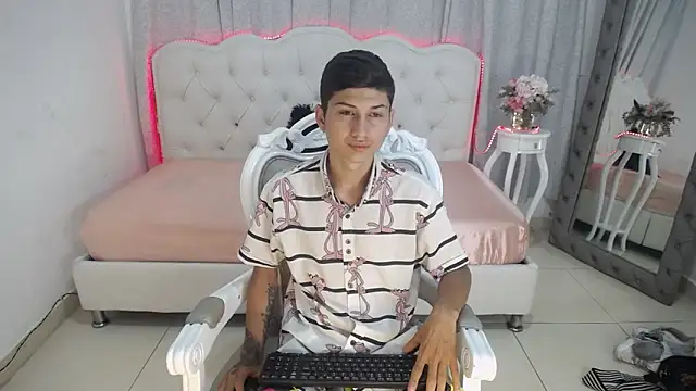 katty And alex online show from February 19, 2025, 6:54 pm