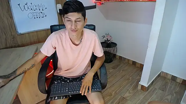 katty And alex online show from February 24, 2025, 9:20 pm