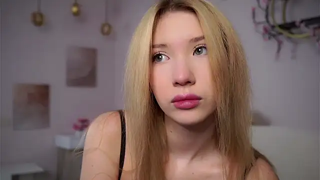 SunnivaCovil online show from February 21, 2026, 3:02 pm