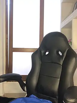 zoe mount online show from March 17, 2025, 6:11 pm