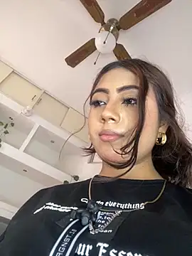 zoe mount online show from October 2, 2025, 6:15 pm