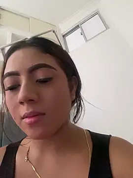 zoe mount online show from November 2, 2025, 5:26 pm