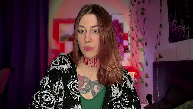 Dita Redrum online show from November 15, 2025, 3:19 pm