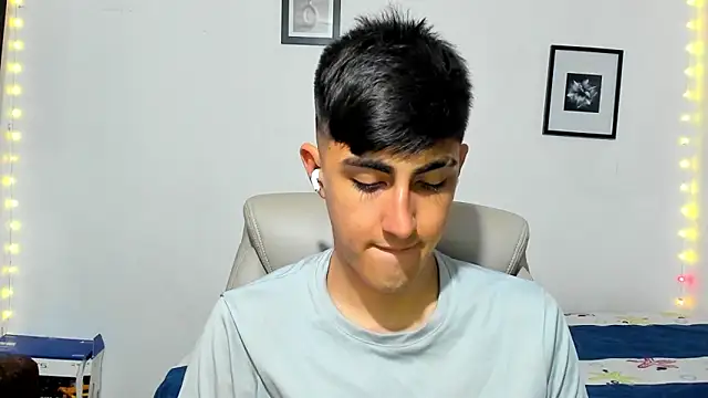 babymaik online show from November 22, 2025, 5:28 am