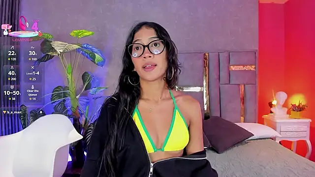 Tyla Ks online show from March 6, 2026, 7:43 pm