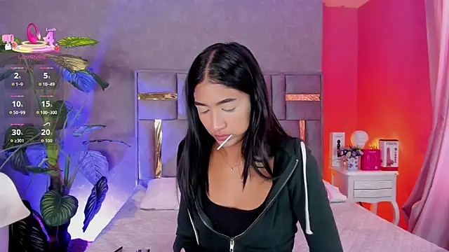 Snapshot of Tyla_Ks chatting on April 23, 2026, 7:05 pm Tyla Ks online show from April 23, 2026, 7:05 pm