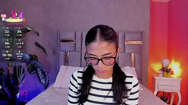 Snapshot of Tyla_Ks chatting on June 2, 2026, 8:22 pm Tyla Ks online show from June 2, 2026, 8:22 pm