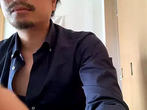 masato1115aa online show from October 8, 2025, 12:41 am