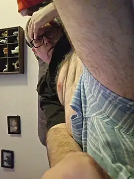 Smallone327 online show from February 16, 2026, 7:04 am