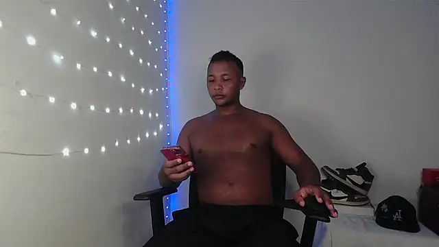 Snapshot of Gooss_cum chatting on September 24, 2025, 1:42 am Gooss cum online show from September 24, 2025, 1:42 am