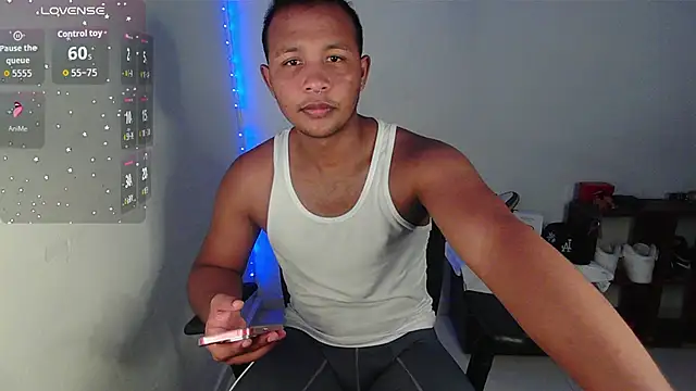 Snapshot of Gooss_cum chatting on October 24, 2025, 3:25 am Gooss cum online show from October 24, 2025, 3:25 am