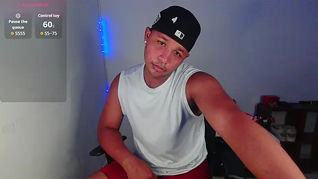 Snapshot of Gooss_cum chatting on November 17, 2025, 2:06 am Gooss cum online show from November 17, 2025, 2:06 am