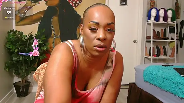 Snapshot of Queenanitadix chatting on January 29, 2025, 7:32 pm Queenanitadix online show from January 29, 2025, 7:32 pm