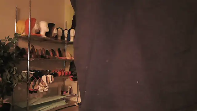 Snapshot of Queenanitadix chatting on September 26, 2025, 2:15 am Queenanitadix online show from September 26, 2025, 2:15 am