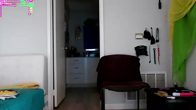 Snapshot of Queenanitadix chatting on June 26, 2026, 3:49 pm Queenanitadix online show from June 26, 2026, 3:49 pm