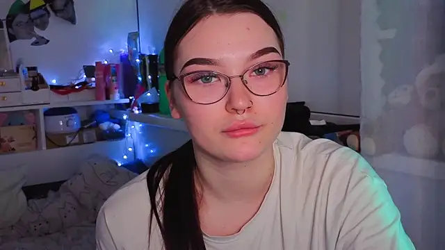 Snapshot of milliedoll chatting on November 3, 2025, 9:43 am milliedoll online show from November 3, 2025, 9:43 am