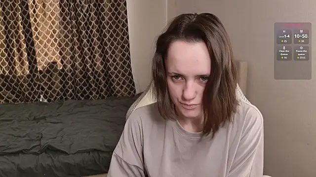 Luna Loveee online show from September 24, 2025, 5:00 am