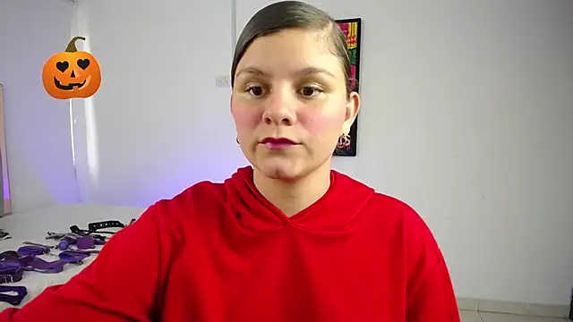 Snapshot of ValeAmayaa chatting on October 12, 2025, 8:19 pm ValeAmayaa online show from October 12, 2025, 8:19 pm