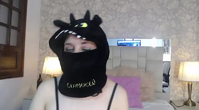 Stephanie Sun online show from March 3, 2025, 2:04 pm