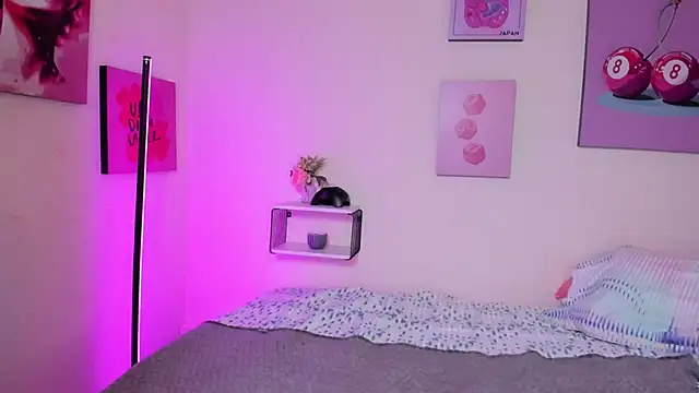 Snapshot of Selene_bennet chatting on January 16, 2026, 3:43 am Selene bennet online show from January 16, 2026, 3:43 am