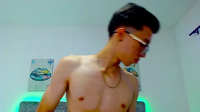Snapshot of skinny_bigcock02 chatting on March 1, 2025, 10:42 pm skinny bigcock02 online show from March 1, 2025, 10:42 pm