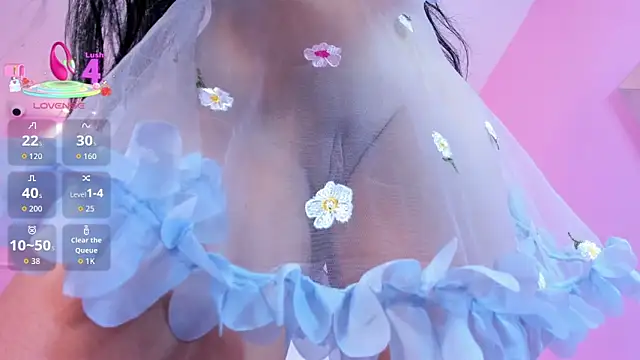 SOPHIATRISTA online show from December 15, 2025, 12:42 pm