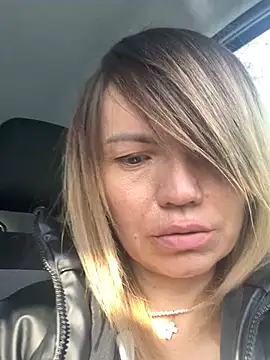 Snapshot of Ella_Pearlie chatting on February 26, 2025, 10:36 am Ella Pearlie online show from February 26, 2025, 10:36 am
