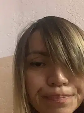 Snapshot of Ella_Pearlie chatting on March 4, 2025, 11:19 am Ella Pearlie online show from March 4, 2025, 11:19 am