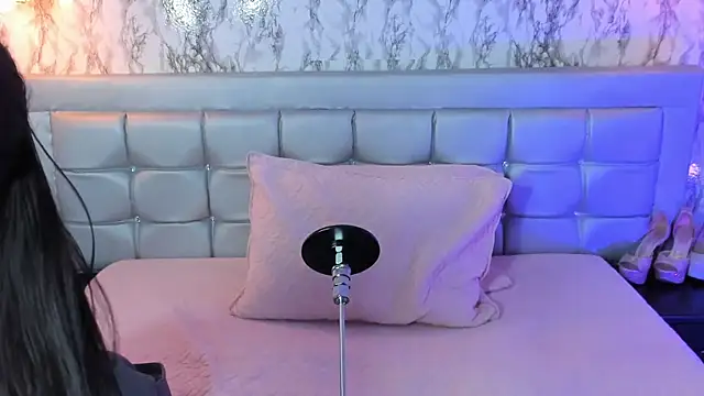 Snapshot of MELODYY_SWEET chatting on February 16, 2026, 12:56 pm MELODYY SWEET online show from February 16, 2026, 12:56 pm