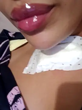 Sexlove1xo online show from October 29, 2025, 1:13 pm