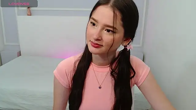 JasmineBella0 online show from March 14, 2025, 7:34 pm