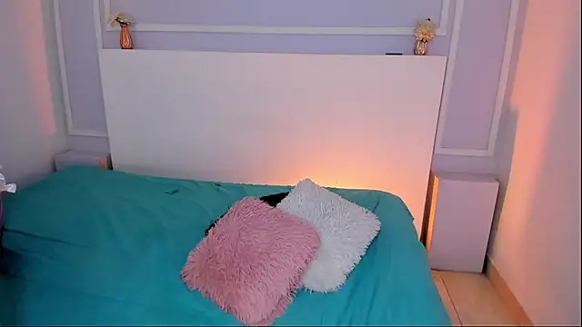 JasmineBella0 online show from September 22, 2025, 7:49 pm