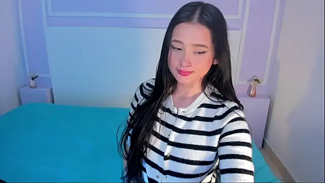 JasmineBella0 online show from October 3, 2025, 7:33 pm