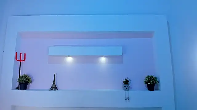 JasmineBella0 online show from November 2, 2025, 7:49 pm