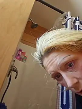 beautifulmee23 online show from February 22, 2025, 3:36 pm