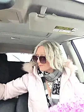 beautifulmee23 online show from January 7, 2026, 1:24 pm