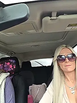 beautifulmee23 online show from January 11, 2026, 4:45 pm