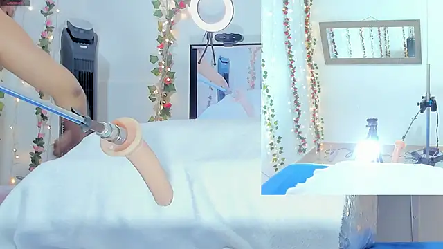 Genesis Love   online show from October 1, 2025, 9:26 am