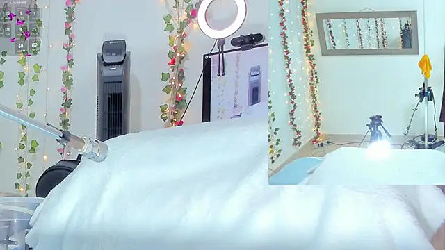 Genesis Love   online show from October 28, 2025, 9:24 am